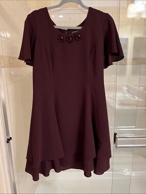 Women’s High-Low Flutter Sleeve Dress in Burgundy